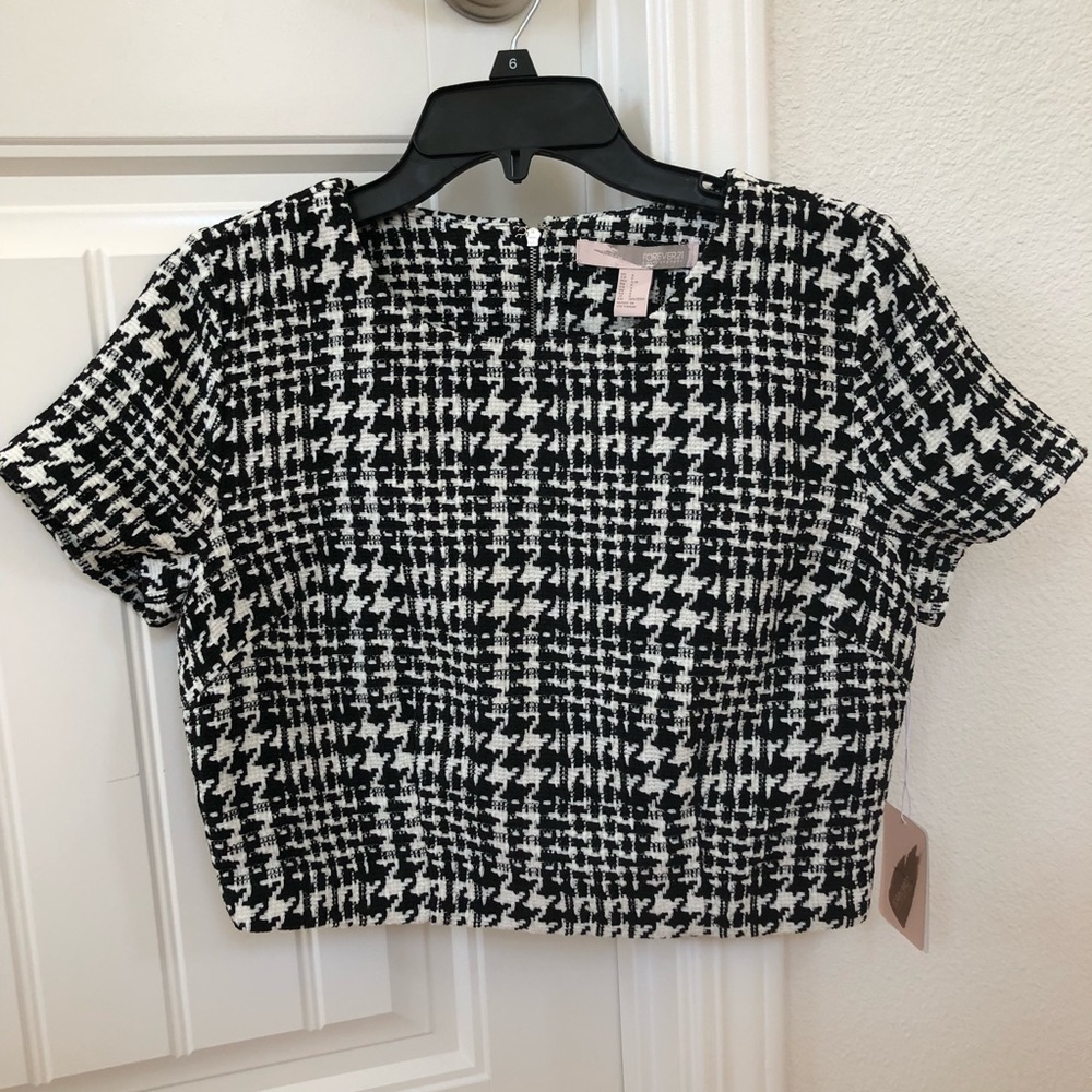 BRAND NEW Forever 21 Houndstooth Crop Top